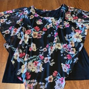 Women’s Floral Poncho Top Size 1X
